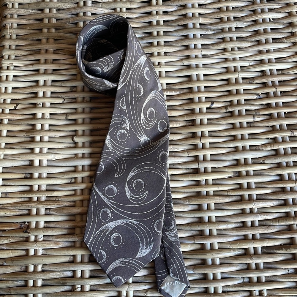 Vintage Pierre Balmain 100% silk brown and tan necktie